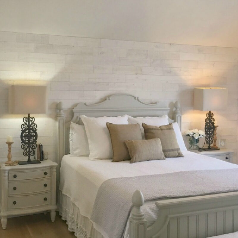 Coastal Cottage Bedroom Décor Ideas: Get a Sophisticated Natural Look Now! - Hello Lovely