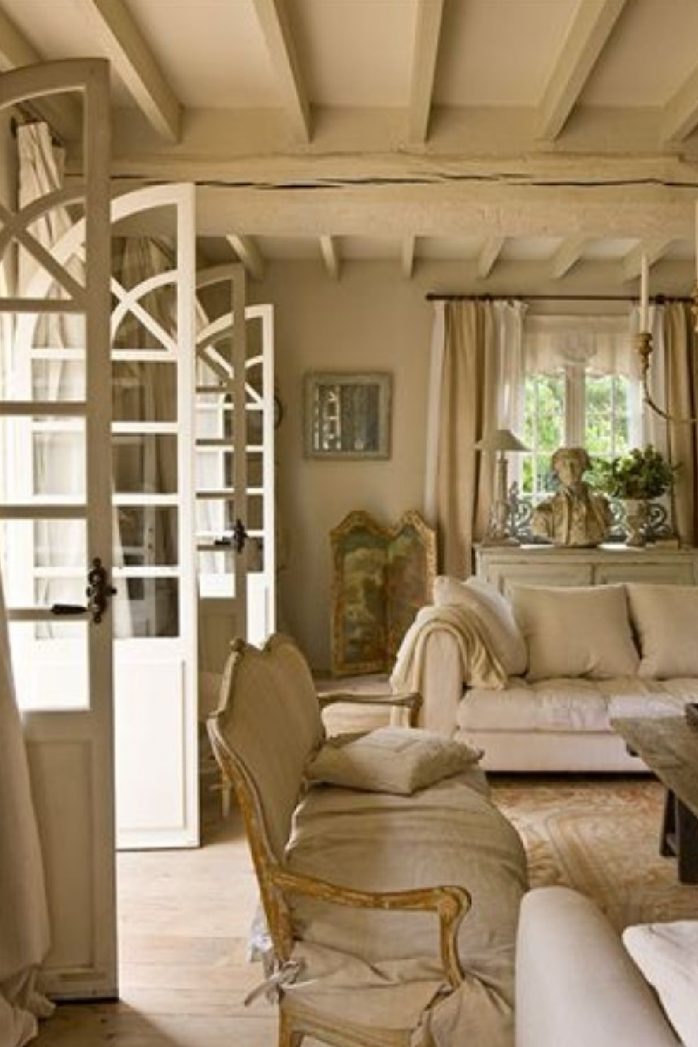 french rustic cottage interior