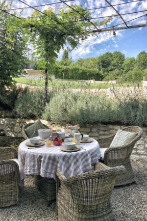 Rustic Elegant French Farmhouse Dining Ideas Now! - Hello Lovely