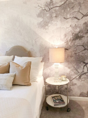 Grisaille Mural Wallpaper Calms a Guest Bedroom at the Renovation & I ...