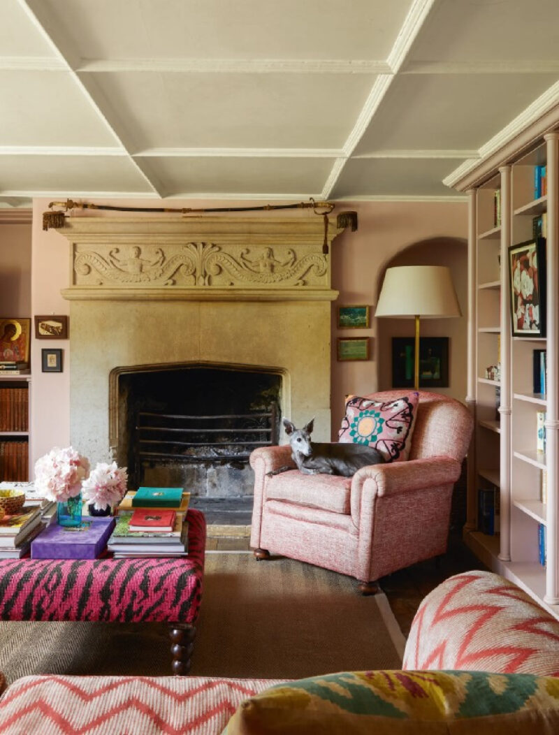 Paint Color Inspiration from a 16th Century Cotswold Home - Hello Lovely