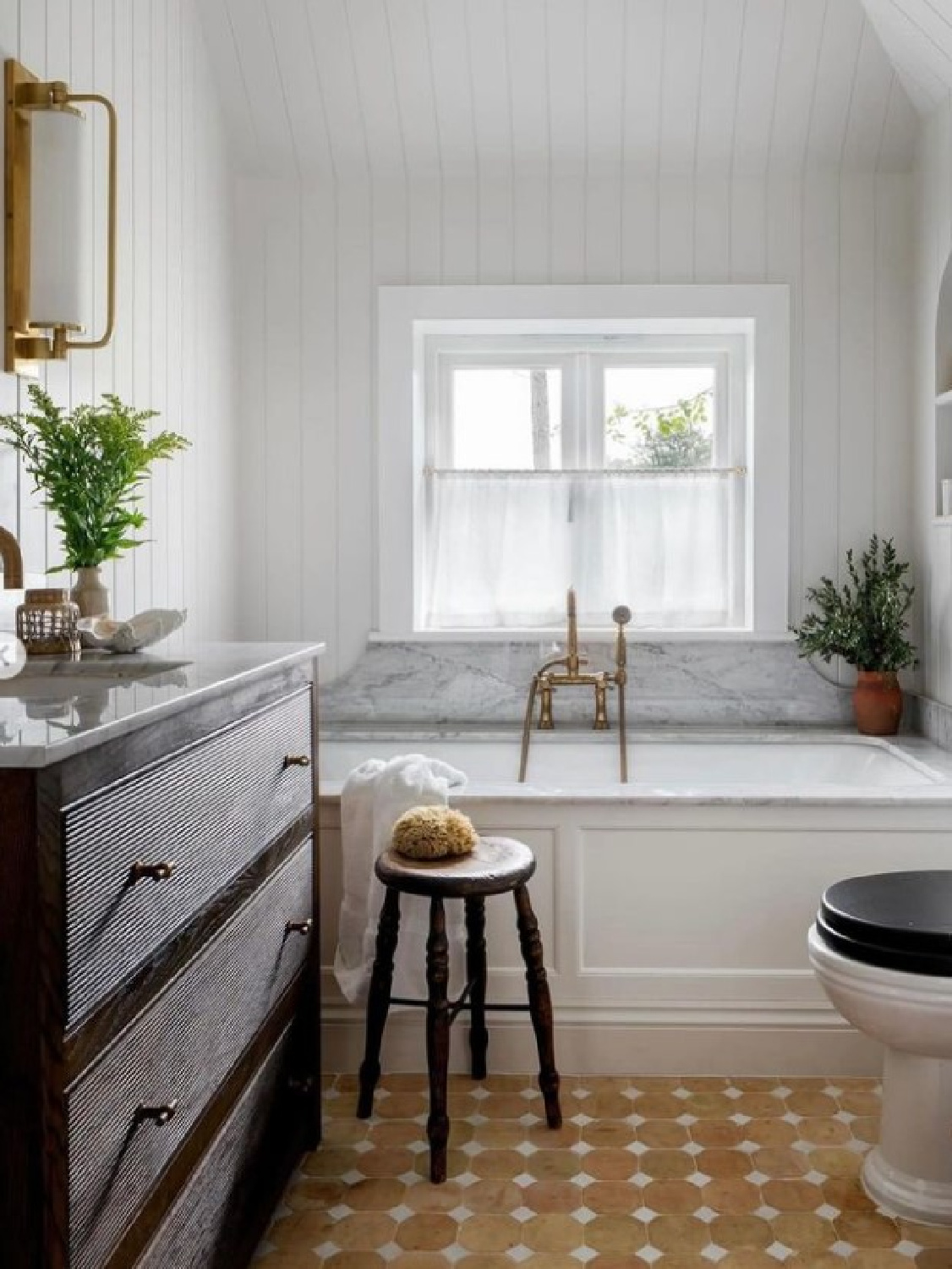 @houseninedesign - vintage modern bath with bespoke design and earthy warmth. #timelessbathrooms #vintagemodern