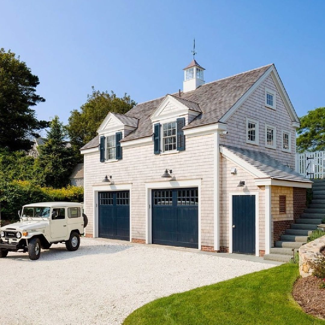 New England style architecture - @patrickhearnarchitect. #newenglandstyle #carriagehouse