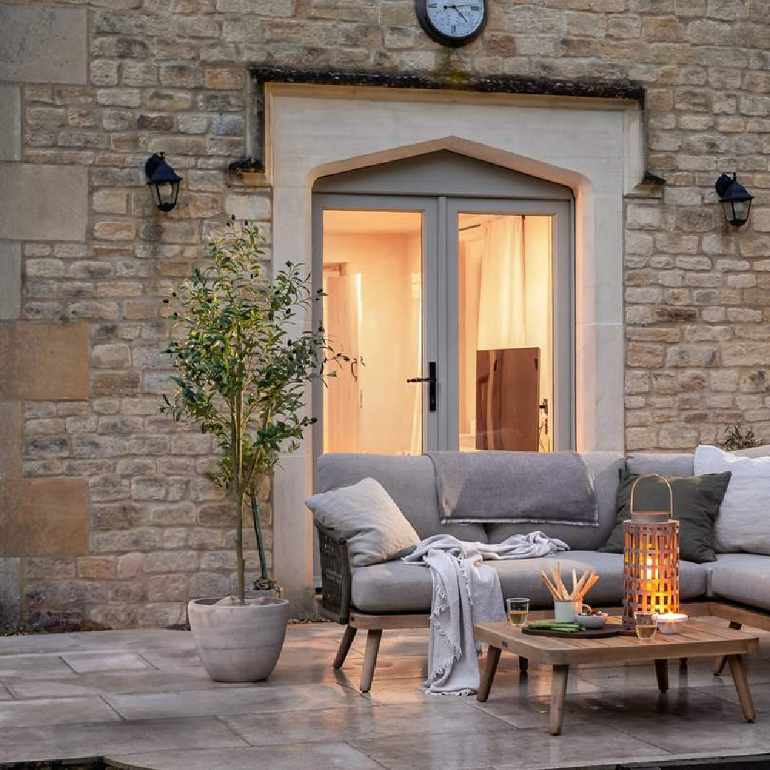 Amoretta - luxury Cotswolds cottage in Stow-on-the-Wold with rustic elegant interiors and stone - offered by Boutique Retreats in the UK. #cotswoldscottage