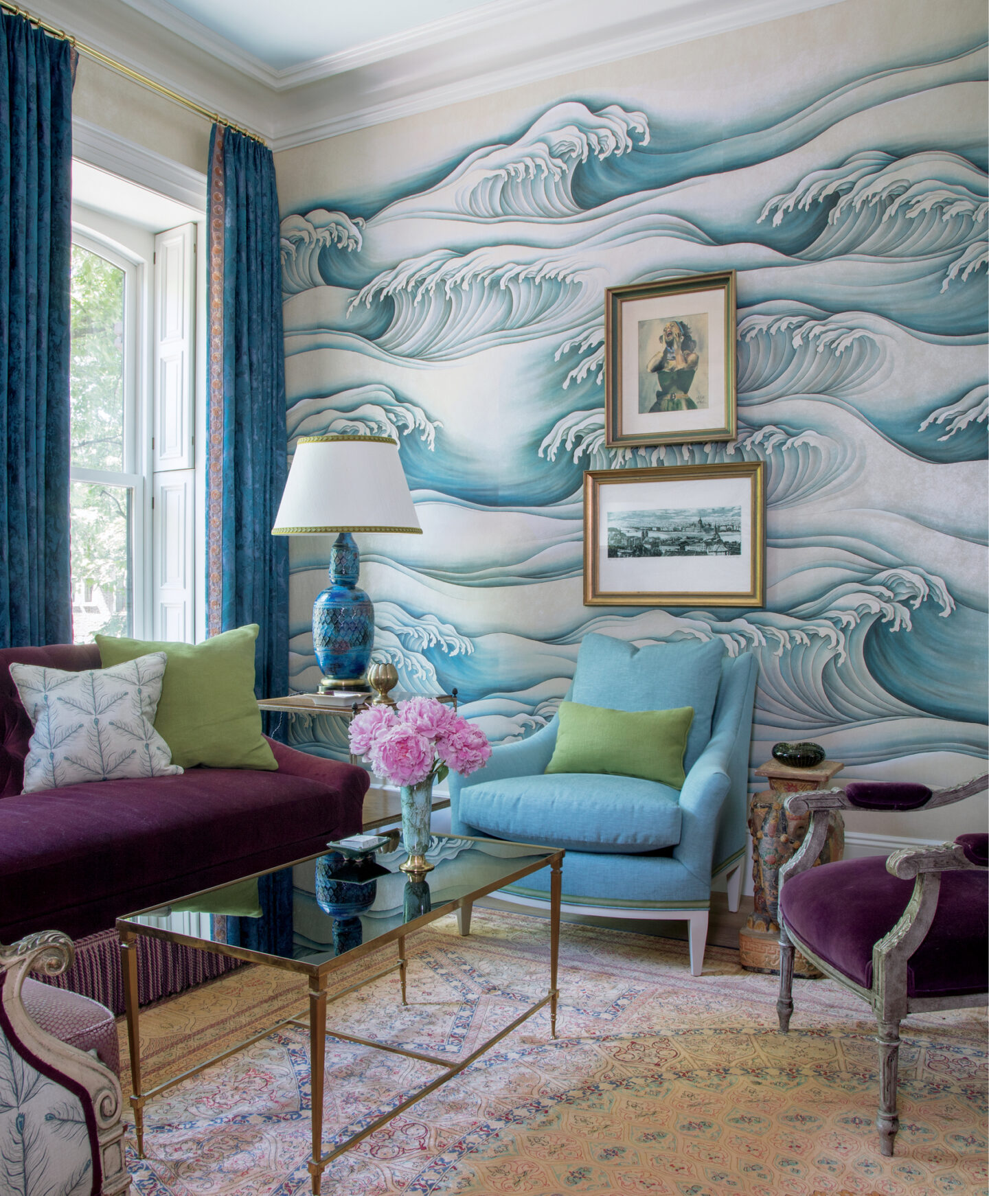 Elegant bespoke design featured in THE ART OF GRACIE: Handpainted Wallpapers, Timeless Rooms (Rizzoli, 2024). #graciestudio #handpaintedwallpapers