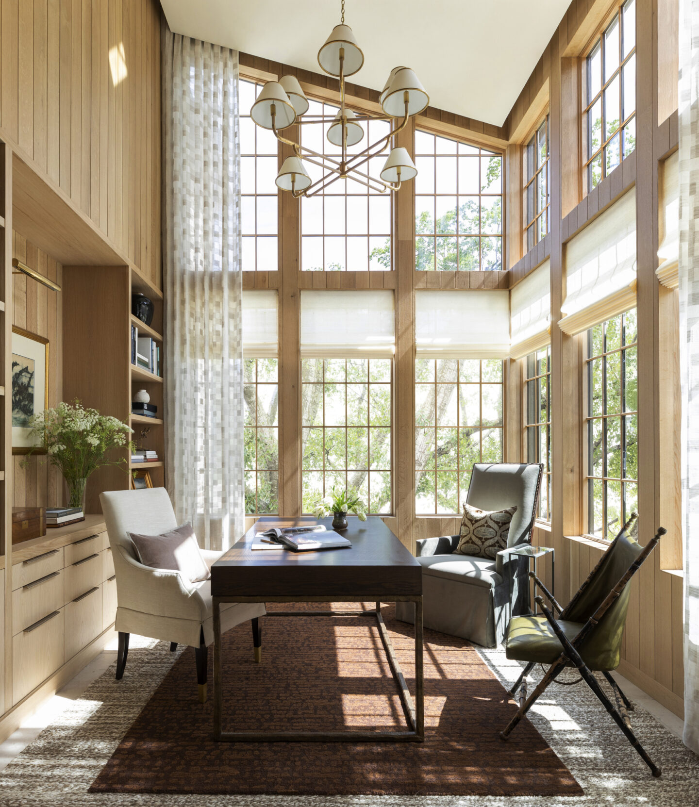 Dramatic architectural windows in a home office by Marie Flanigan in THE PERFECT ROOM. #marieflanigan