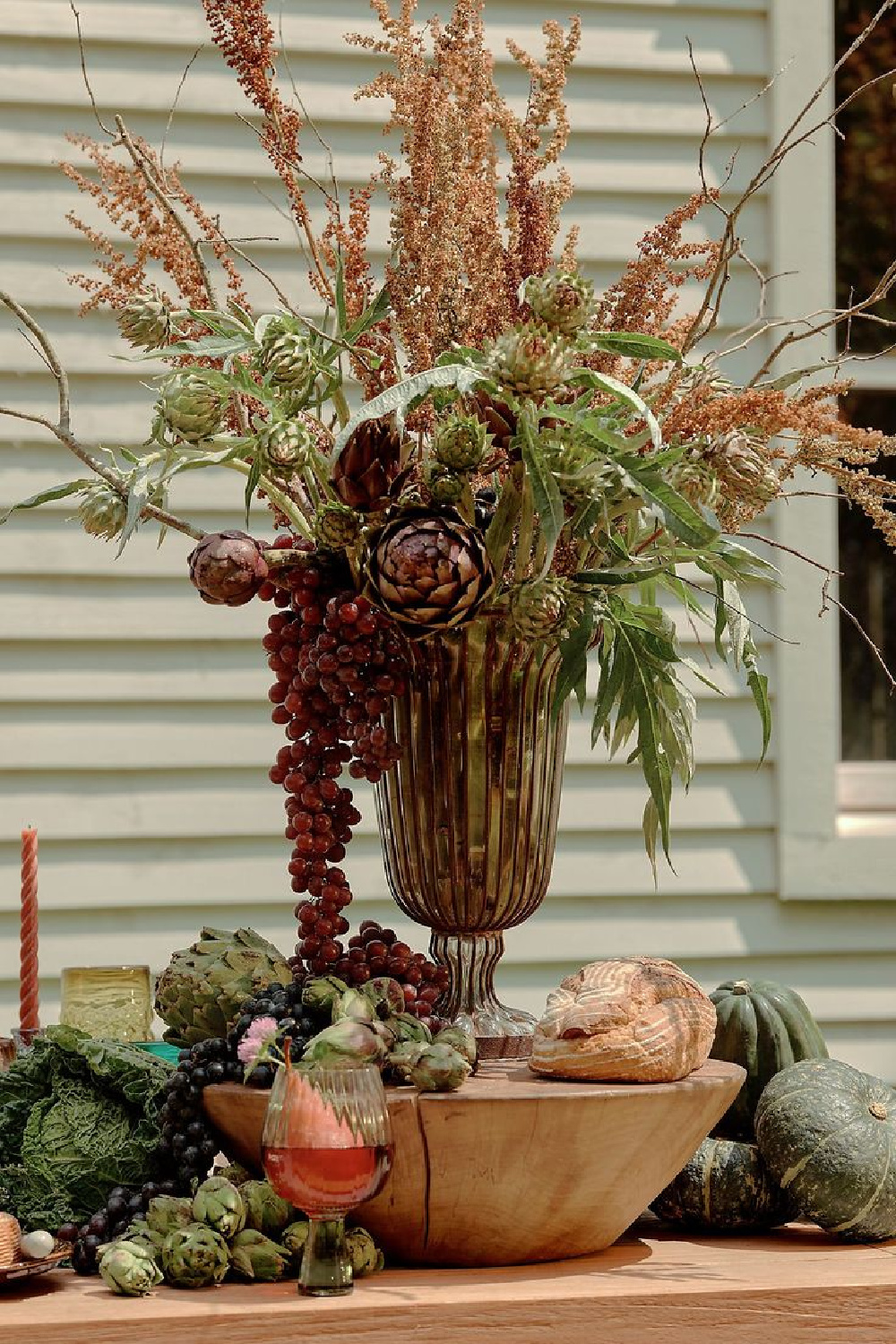 Beautiful fall floral tablescape - ShopTerrain. #falltables #falltablescape